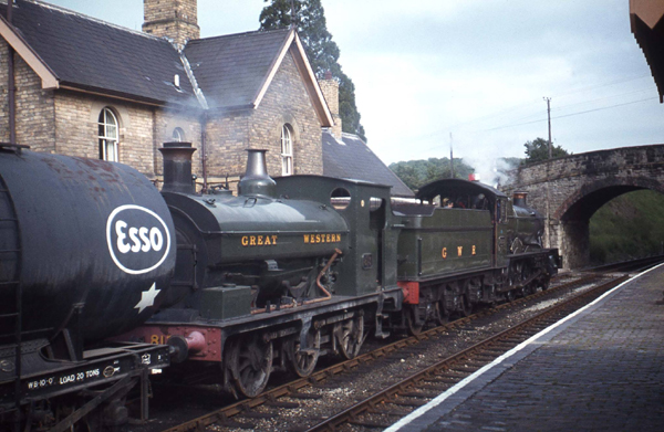 GWR 813
